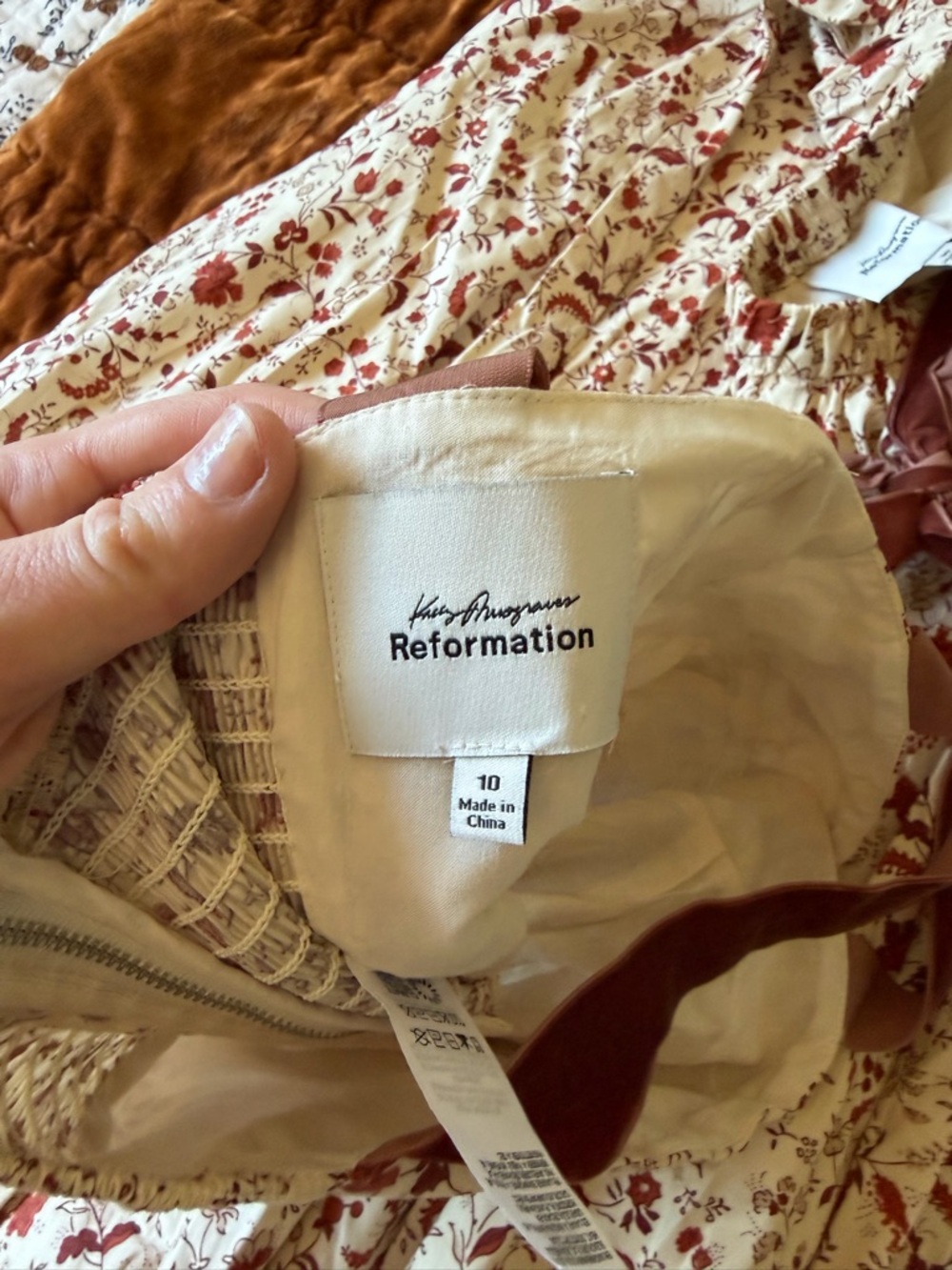 Kacey Musgraves x Reformation Set - Picture 7 of 7